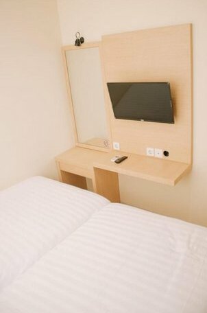 Merlin Hotel Maumere - Photo2