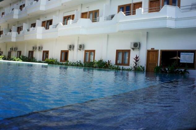 Sylvia Hotel Maumere - Photo2