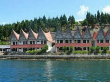 Darma Agung Beach Hotel Parapat