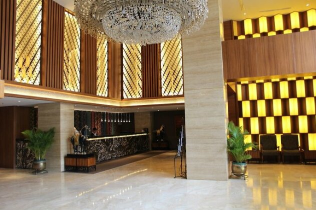 Hotel Polonia Medan managed by Topotels - Photo3
