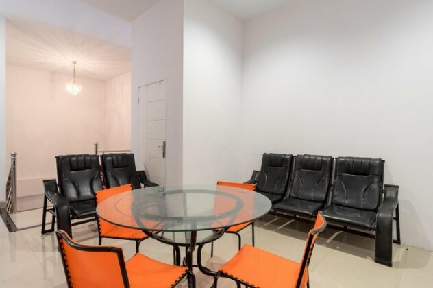 OYO 397 Daily Residency - Photo4
