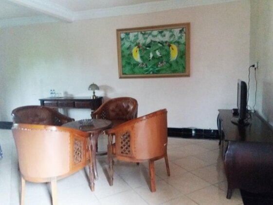 Aries Biru Hotel & Villa - Photo4