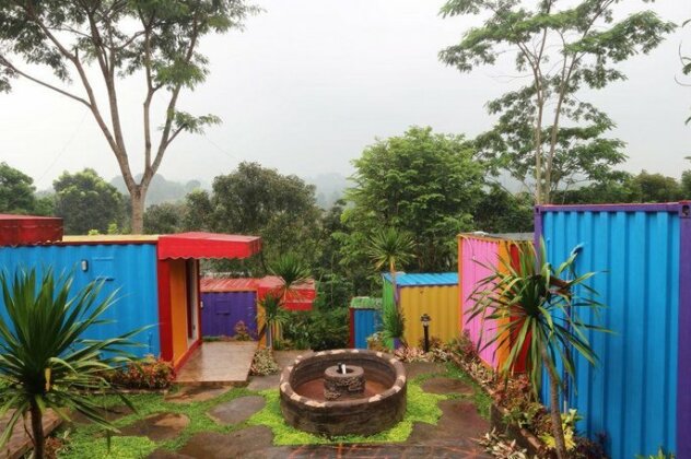 Container Inn Hotel - Photo4