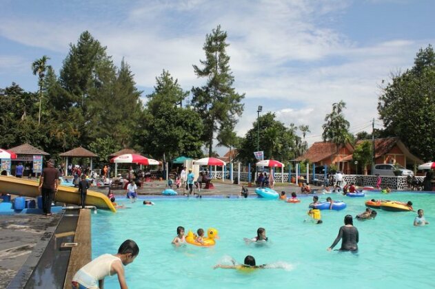 Grand Cempaka Resort & Convention - Photo2