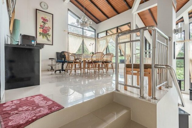 RedDoorz @ Mega Indah Villa Estate - Photo2
