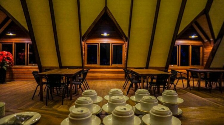 Telaga Warna Resort & Resto - Photo4