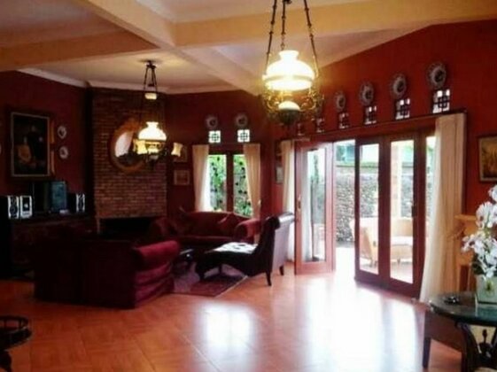 Villa Riri by The London Living