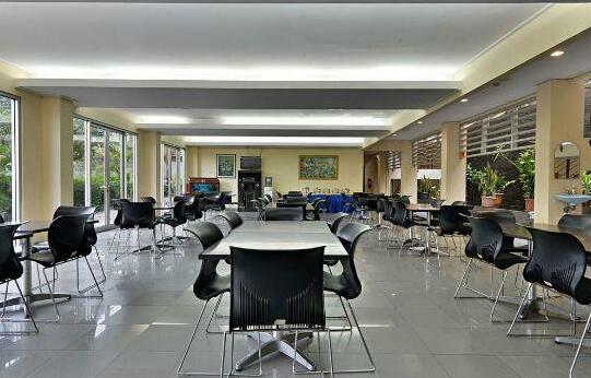 Zen Rooms Cipayung Km 71 - Photo3