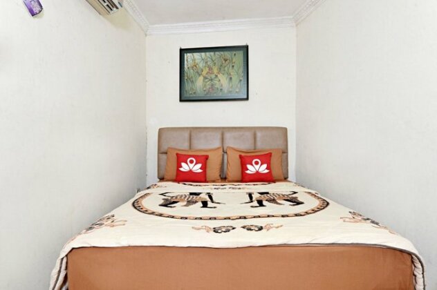 ZEN Rooms Puncak Cibogo KM 69 - Photo2