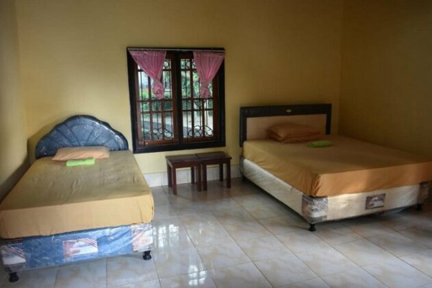 Bunga Celagi Homestay - Photo4