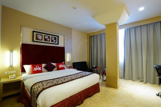 ZEN Rooms Near BCS Mall Penuin - Photo4