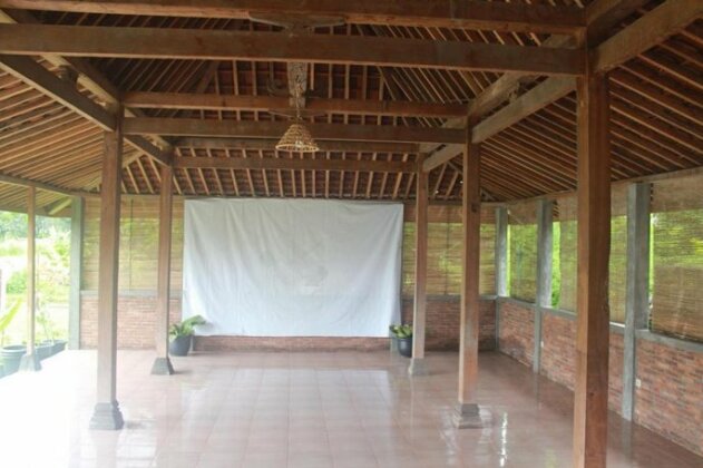JOGLO Greenhouse - Photo4