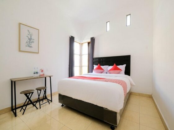 Oyo 2118 Fh Stay - Photo2
