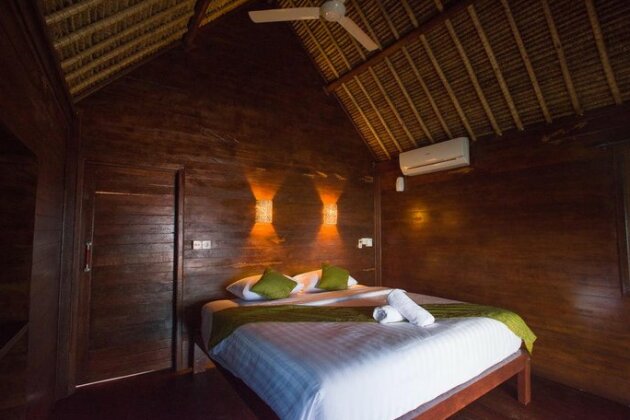 Twilight Lembongan - Photo3