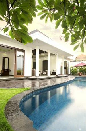 D&G Villas Nusa Dua - Photo4