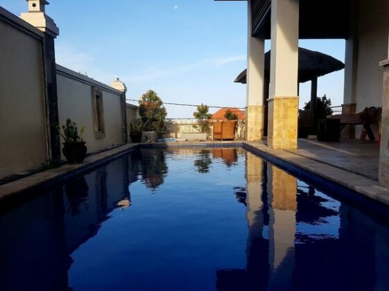 House Of D16 - Photo2