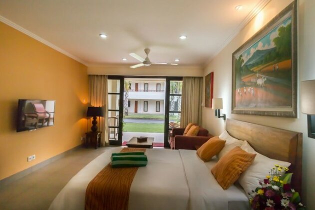 Peninsula Bay Resort - Photo3