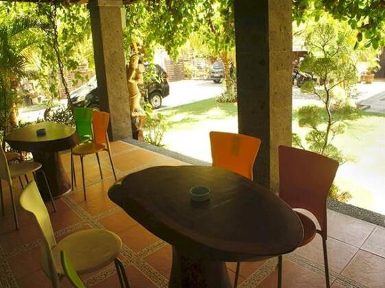 Tanjung Sari Inn - Photo4