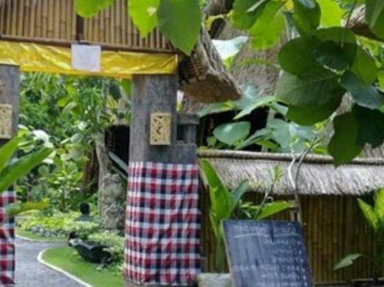 Alam Nusa Bungalow Huts & Spa - Photo2