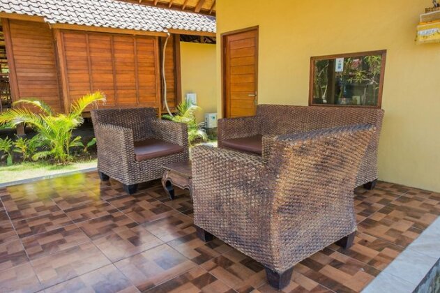 Samanta Huts - Photo4