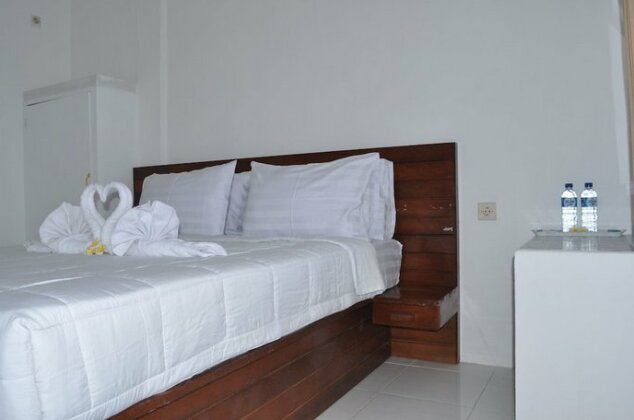 Cemara's Beach Homestay - Photo4
