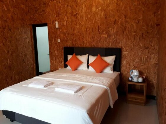 Nevilla - Photo3