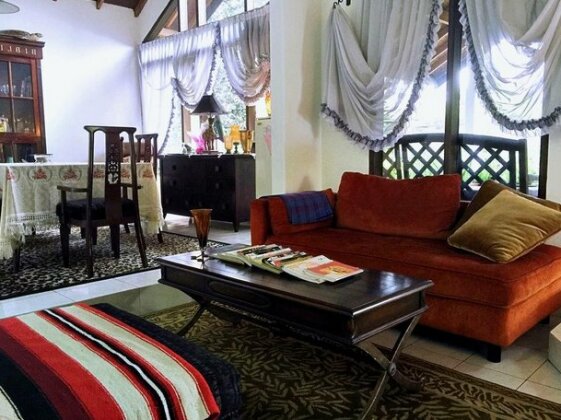Holidayhome Alam Cipanas Puncak - Photo3
