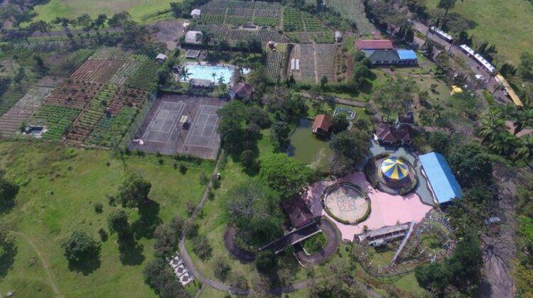 Puncak Resort Drive 197