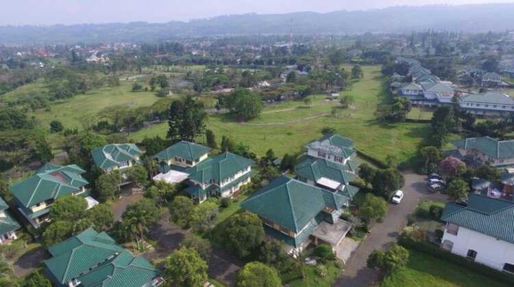 Puncak Resort Drive 197 - Photo3