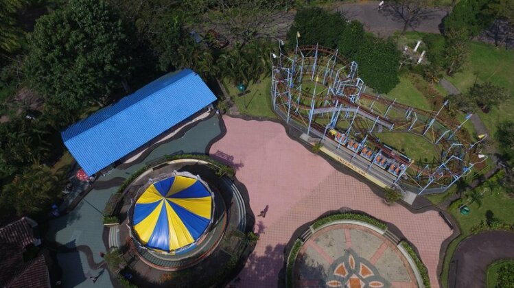 Puncak Resort Villa Agung - Photo2