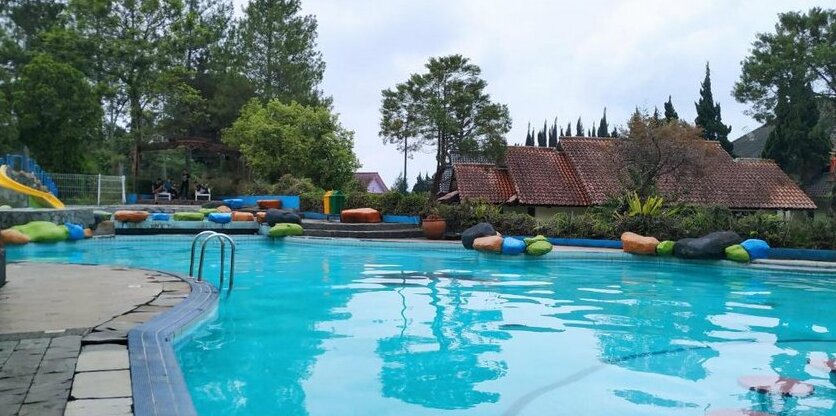 Villa 3BR Lotus Puncak - L2 - Photo2