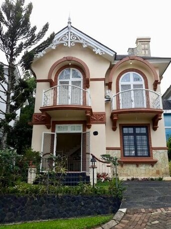Photo 3