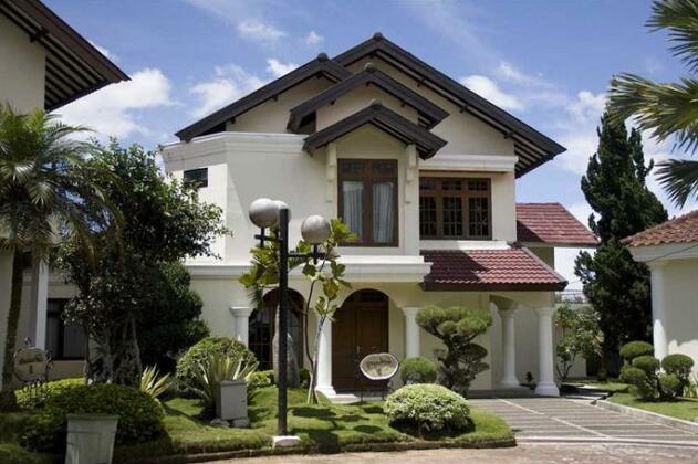 Yasmin Hotel Puncak - Photo2