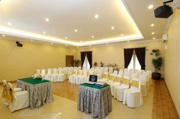 Yasmin Hotel Puncak - Photo5