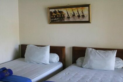 Arrys Watukarung Surfcamp