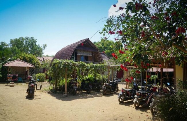 Harry's Ocean House Pacitan