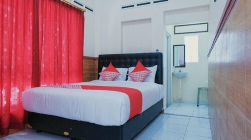 OYO 1190 Griya Soeratin Residence Syariah