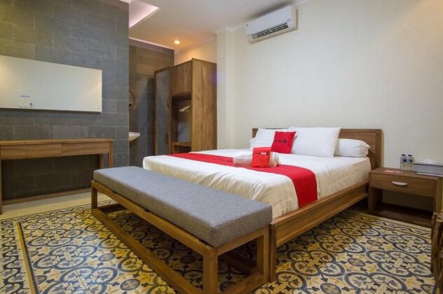 RedDoorz @ Letjend S Parman Pacitan - Photo2