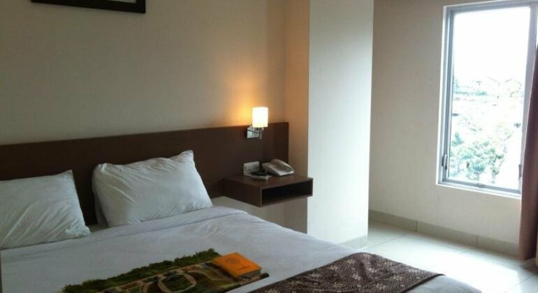 Airy Care Plus Syariah Bundo Kanduang 19 Padang - Photo5