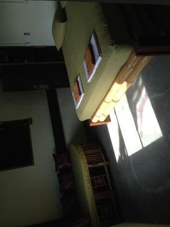 Bat & Arrow - Photo5