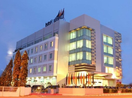Daima Hotel Padang - Photo2