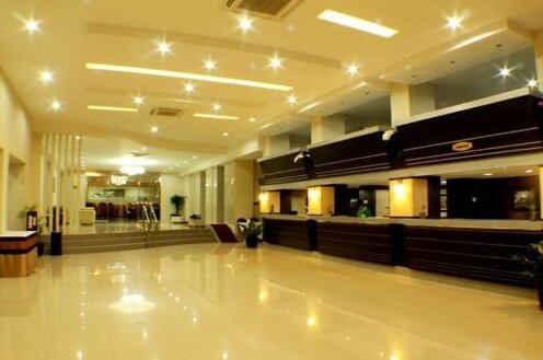 Daima Hotel Padang - Photo4