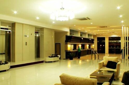 Daima Hotel Padang - Photo5
