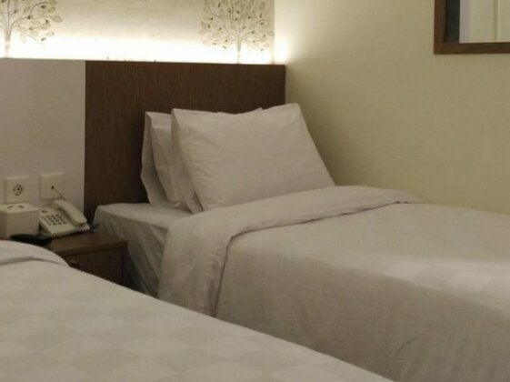 Deivan Hotel - Photo2