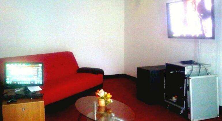 Hotel Surya Palace Syariah - Photo3