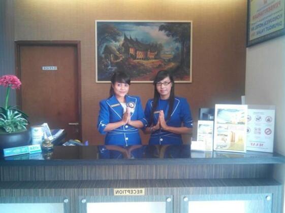 Ion Hotel - Photo2