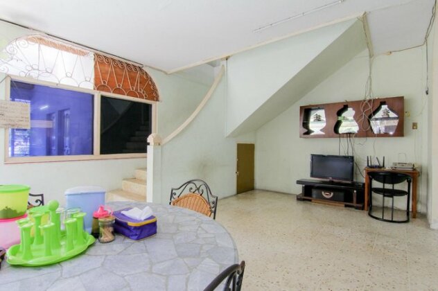 Lestari Guesthouse - Photo3
