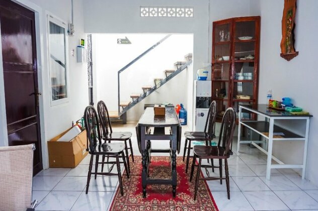 OYO 433 Nelvi Residence Syariah - Photo4