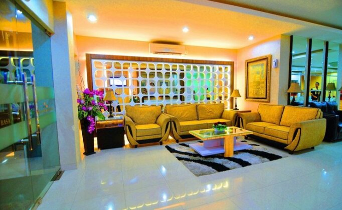 Rangkayo Basa Halal Hotel - Photo3