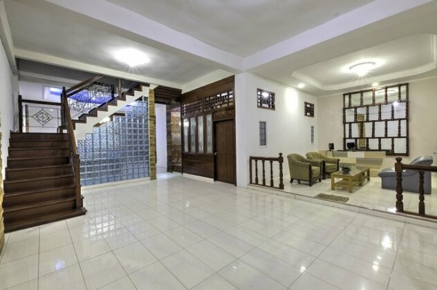 Riverside Hostel Padang - Photo2